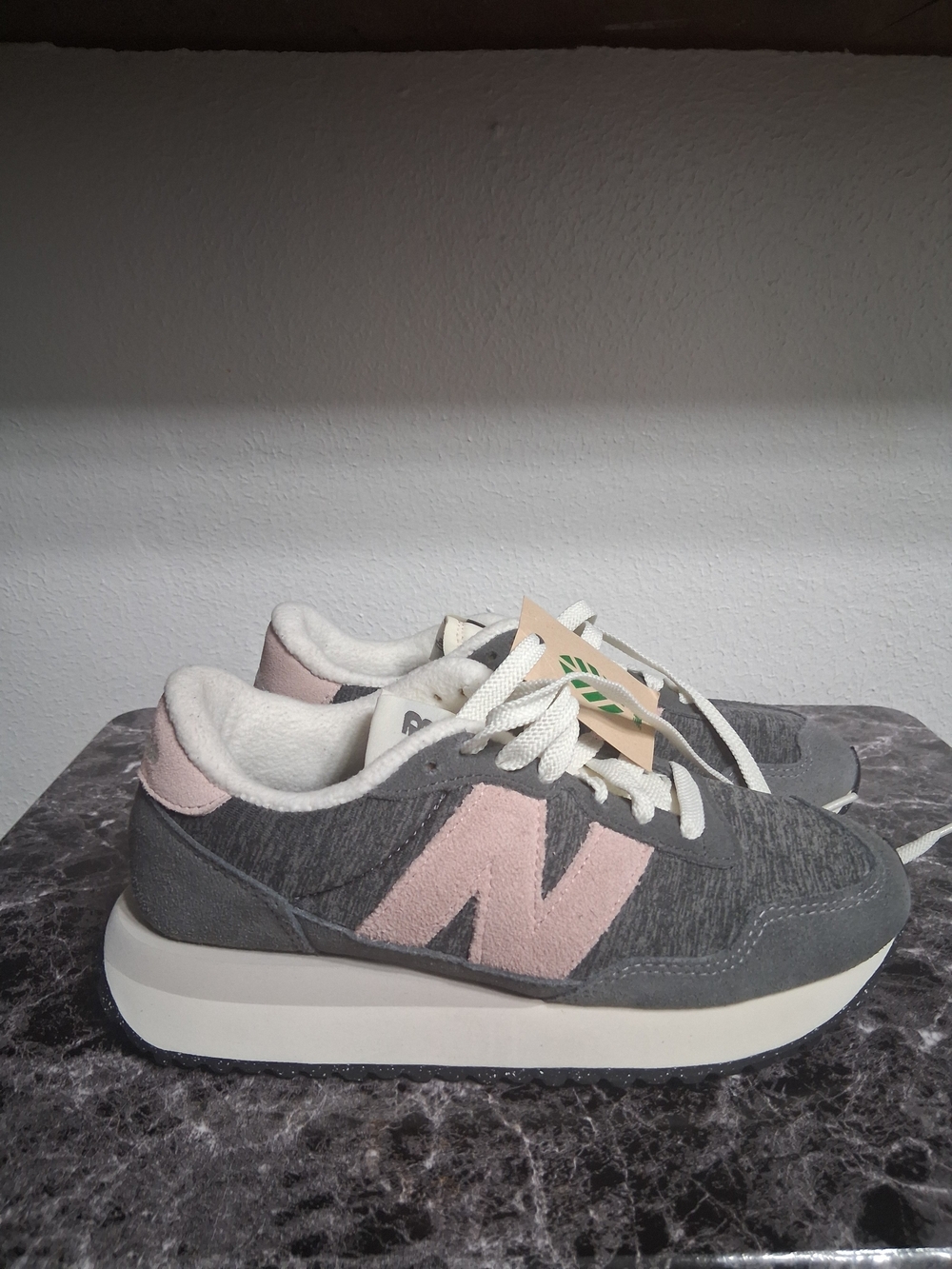 Women's New Balance Gray and Pink Platform Sneakers Size 7.5 Like New